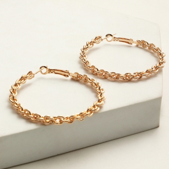 *CORA* Gold Geometric Twist Design Fashion Hoop Earrings - Picture 3 of 5
